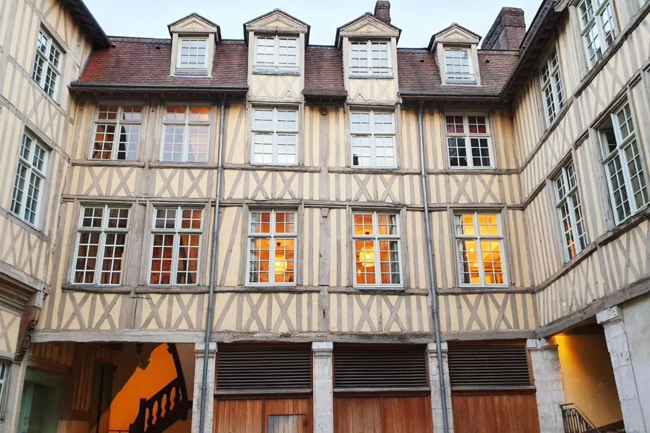 Ancien Hôtel Particulier - Pl du Vieux Marché 4 pers Ruão Exterior foto